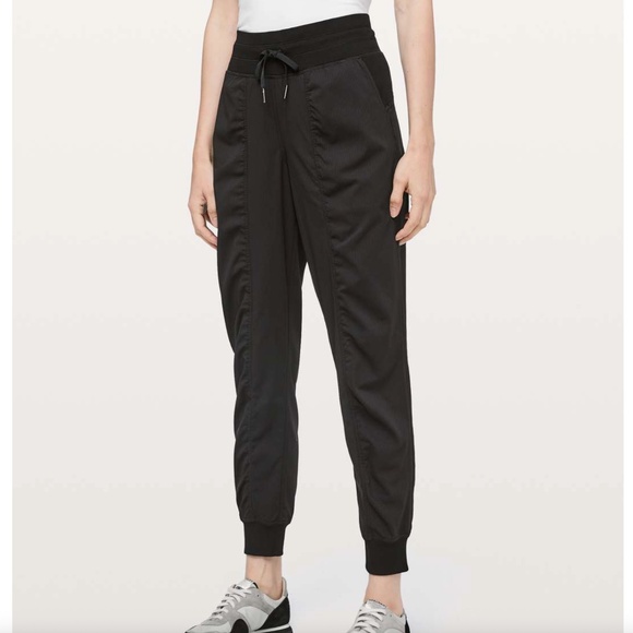 Lululemon Dance Studio Jogger 29" - Picture 1 of 4